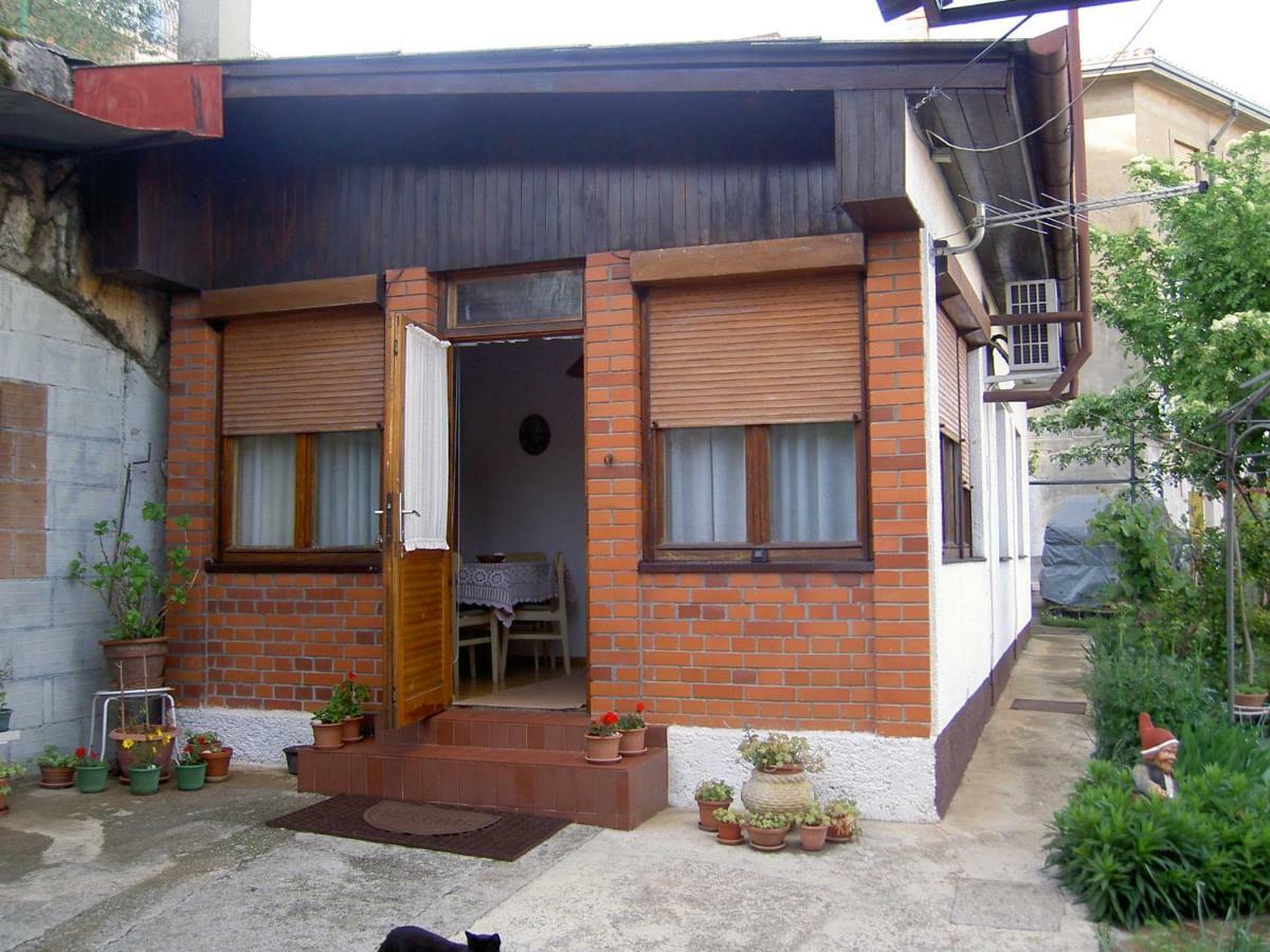 شقة أوباتيا  في Apartman Thea المظهر الخارجي الصورة